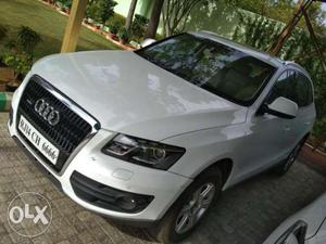 Audi White Q5