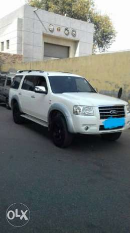  Ford Endeavour diesel  Kms