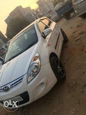 Hyundai I20 petrol 68 Kms  year