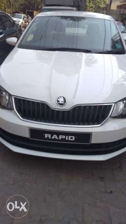 Skoda Rapid 1.6 Mpi Ambition Mt, , Petrol