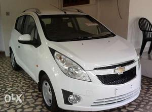 White Chevrolet Beat LT CNG For SALE