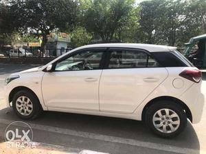 Hyundai Elite I20 - Magna Petrol  / White