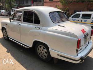 Hindustan Motors Ambassador Classic  Isz Mpfi Ac, ,