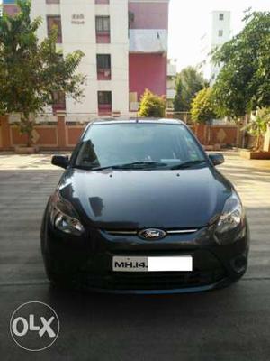  Ford Figo petrol  Kms