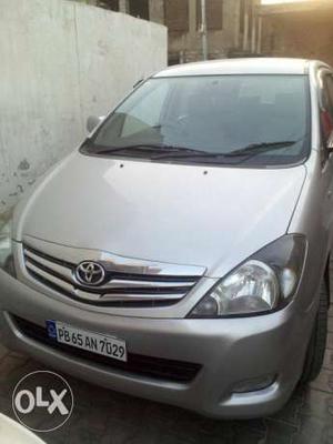  Toyota Innova diesel  Kms