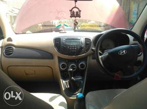 Hyundai I10 petrol  Kms  year top model sportz