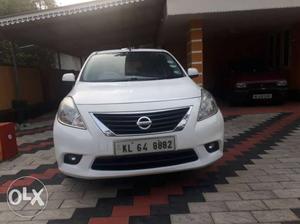  Nissan Sunny diesel  Kms