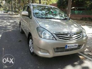  Toyota Innova diesel  Kms