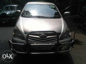 Showroom Condition Toyota Innova 2.5G double AC, 8 Seater.
