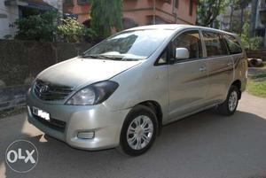 Toyota Innova 2.5 G Bs Iv 8 Str, , Diesel