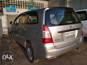  Toyota Innova diesel  Kms