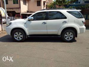Fortuner nd owner 4*4 manual company record