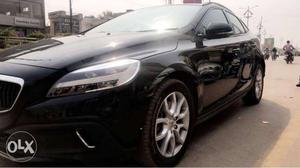 Volvo V40 D3(Top End) Cross-country (High Ground