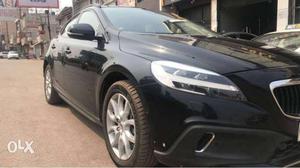 Volvo V40 Diesel Automatic Cross-country (High