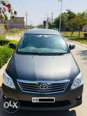 Toyota Innova 2.5 V 8 Str, , Diesel