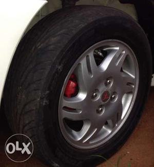 Mitsubishi Lancer 5 alloys only