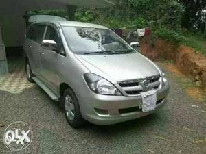  Toyota Innova diesel  Kms