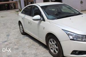 Chevrolet Cruze diesel  Kms  year.