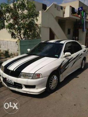  Mitsubishi Lancer diesel  Kms