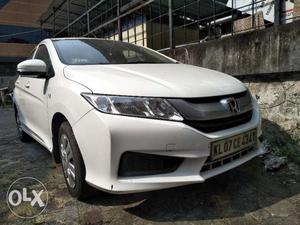 Honda City 1.5 SMT Petrol  White Colour for sale