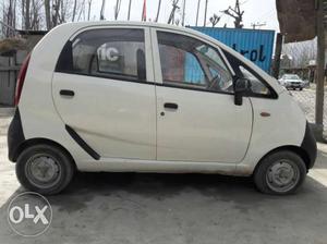  Tata Nano petrol