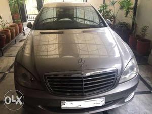 Mercedes S-320 for sale in excellent condition.