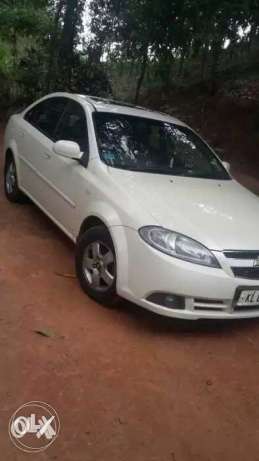 Chevrolet Optra petrol with sunroof