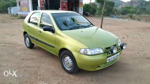  Fiat Palio petrol  Kms