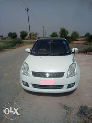 Maruti Suzuki Swift lxi cng  Kms  year