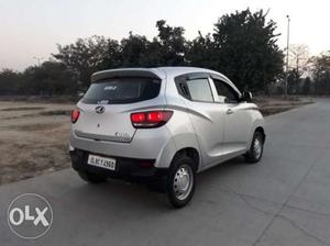 Mahindra Kuv , Petrol