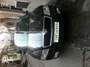 Skoda laura top model  with sunroof and 8 alloys n tyres