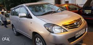 Toyota Innova 2.5 E 8 Str, , Diesel