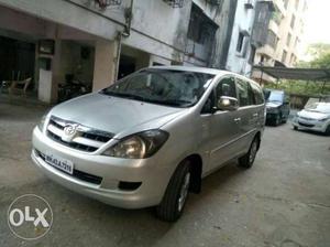 Toyota Innova 2.5 G Bs Iii 8 Str, , Cng