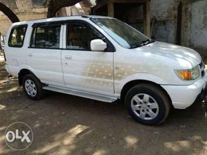 Chevrolet Tavera Elite Ls - B3 10-seater - Bs Iii, ,