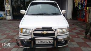 Chevrolet Tavera Neo 3 Lt- 9 Str Bs-iv, , Diesel