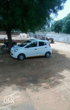 Hyundai Eon lpg  Kms  year