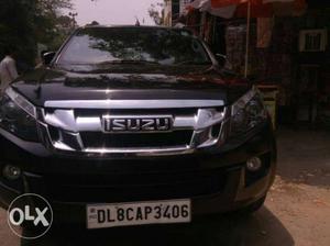 Isuzu d max v cross. this car is for both