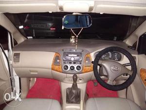 Toyota Innova diesel  G KMs