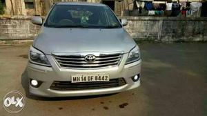  Toyota Innova diesel  Kms