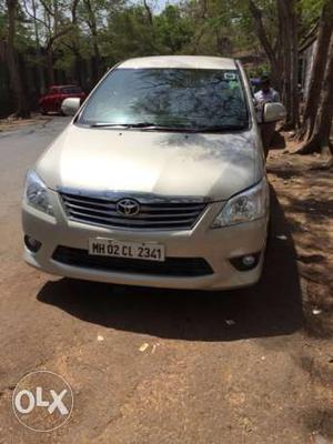  Toyota Innova diesel  Kms