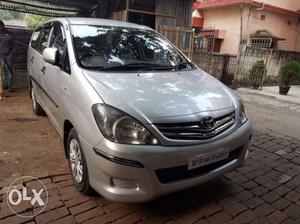 Toyota Innova 2.5 G 8 Str Bs-iv, , Diesel