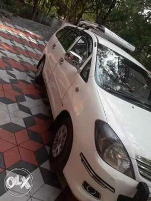  Toyota Innova diesel  Kms