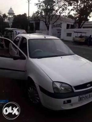  Ford Ikon petrol  Kms