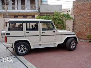  Mahindra Bolero Slx white color diesel  Kms