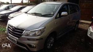 Toyota Innova 2.5 G 8 Str Bs-iv, , Diesel