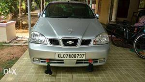 Chevrolet Optra With Sun Roof And Automatic Mirros For Sale.