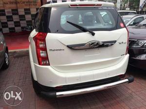 Mahindra Xuv500 diesel  Kms  year W6