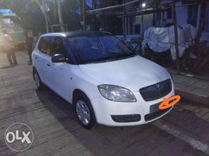  Skoda Fabia petrol  Kms