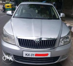 Skoda Laura Elegance 1.9 Tdi At, , Diesel