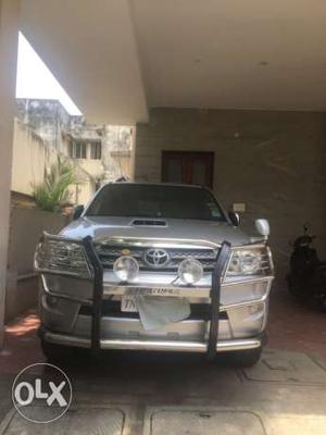  Toyota Fortuner Manual 4WD Diesel Topend Looks New from